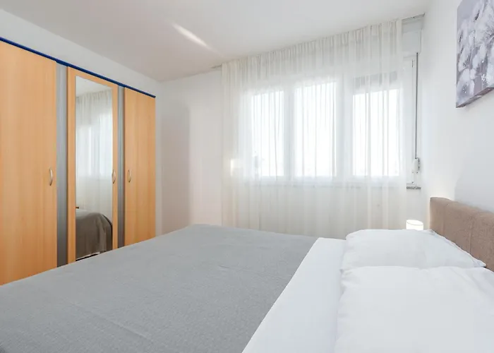 Appartement 2 Bedroom Stunning In