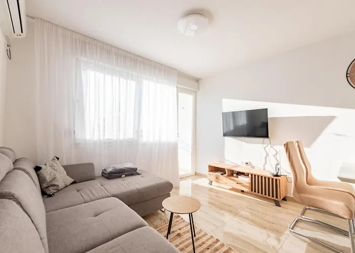 2 Bedroom Stunning In Appartement