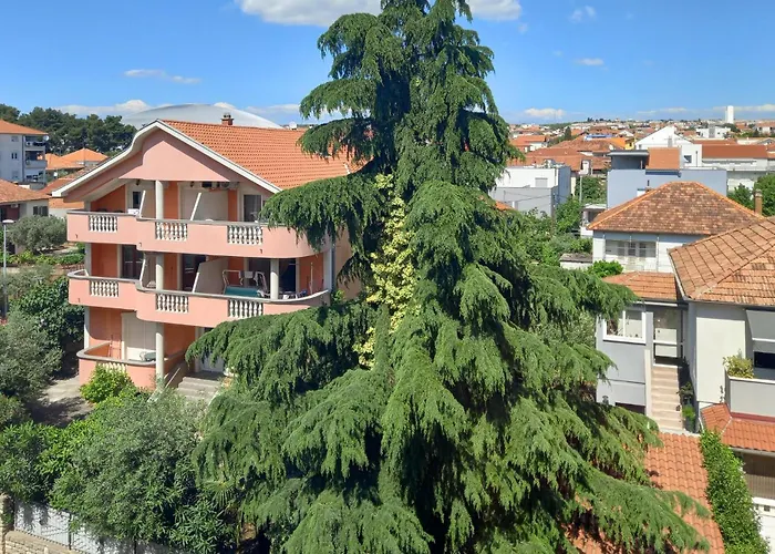 Appartement 2 Bedroom Stunning In *